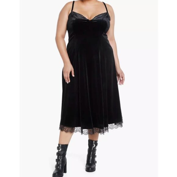Hot Topic Dresses & Skirts - Hot Topic 2 Plus Size Cosmic Aura Black Velvet Lace Midi Dress 2X 18 20